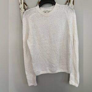 Vince. White knit sweater size large EUC great summer sweater